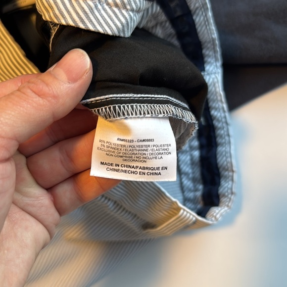 Nike Men's Pinstripe Pants - Picture 11 of 11